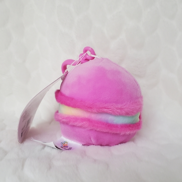 Middy the Pink Macaron Squishmallows Valentines Day BNWT Clip - Picture 3 of 6